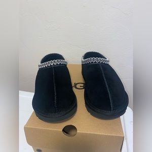 COPY - Ugg Tasman slipper black size 9